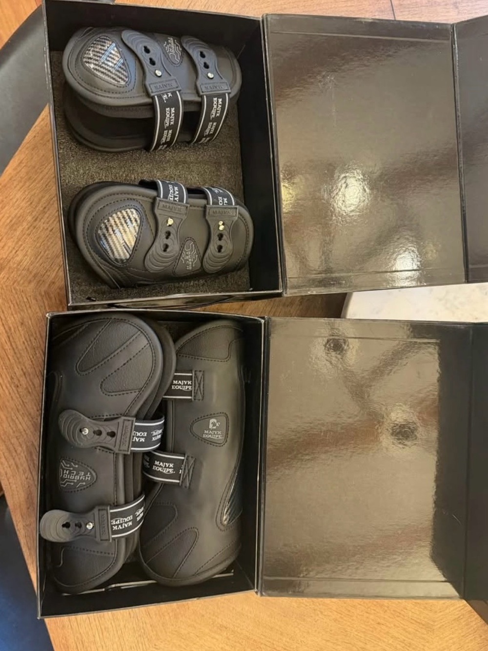 Majyk Equipe jump horse boots set - large